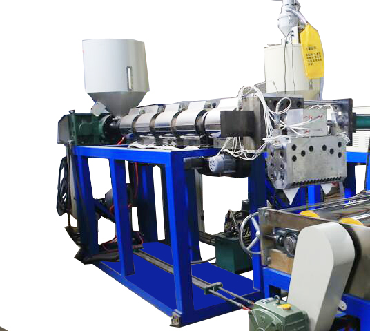PE 发泡布挤出机 PE 发泡布挤出机